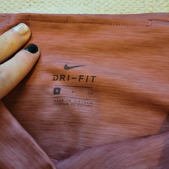 Womens Nike Dri fit leggings in a beautiful rose/brown color size small - Picture 5 of 6